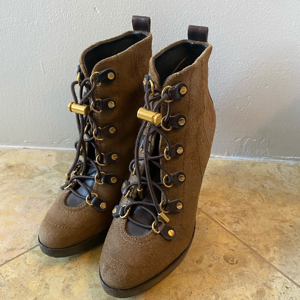 Tory Burch halima' Lace Up Ankle Boots/Booties
Size: 38 1/2